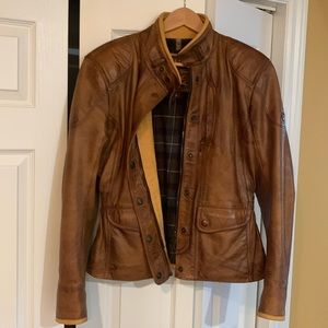 Beautiful jacket brown/lined in mustard yellow